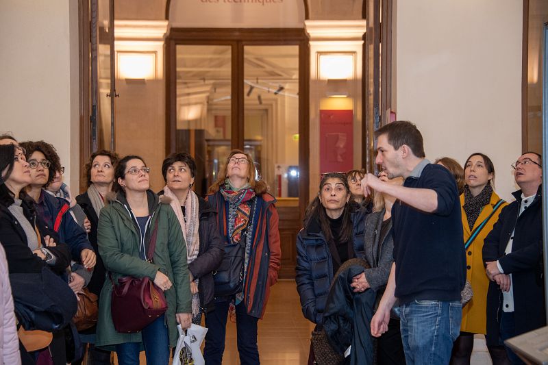 Bicentenaire de la creation des trois premieres chaires au Cnam : Visite du Musee.